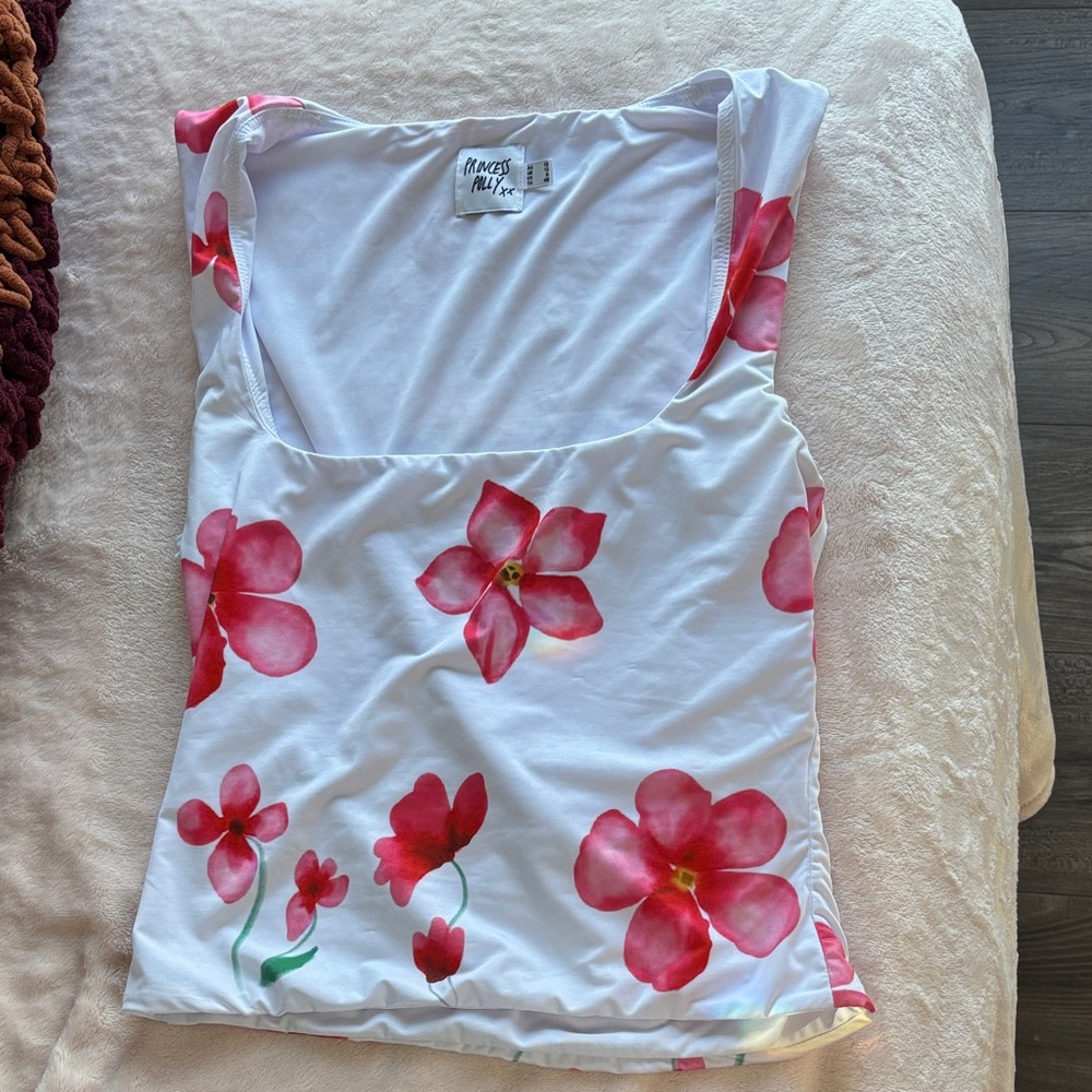 Princess Polly White and Red Floral Tank Top
